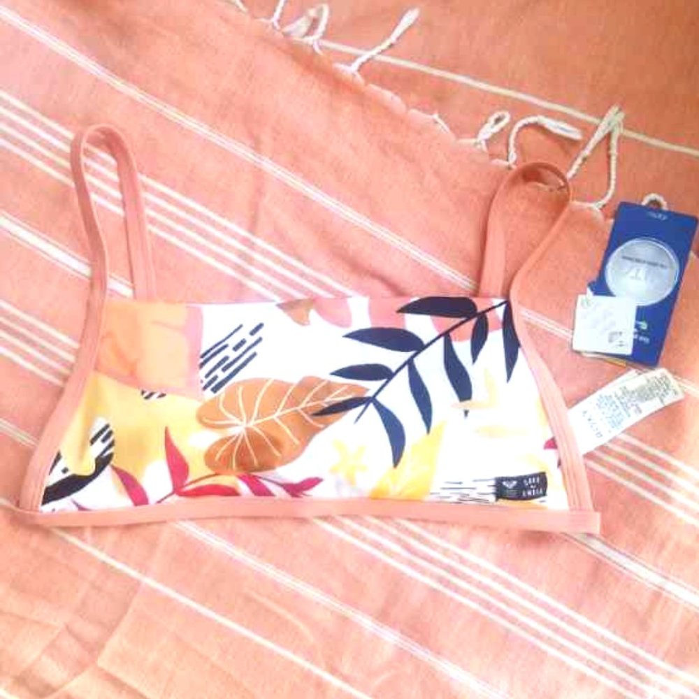 NWT - ROXY Save The Swell - Bikini Top - Size L